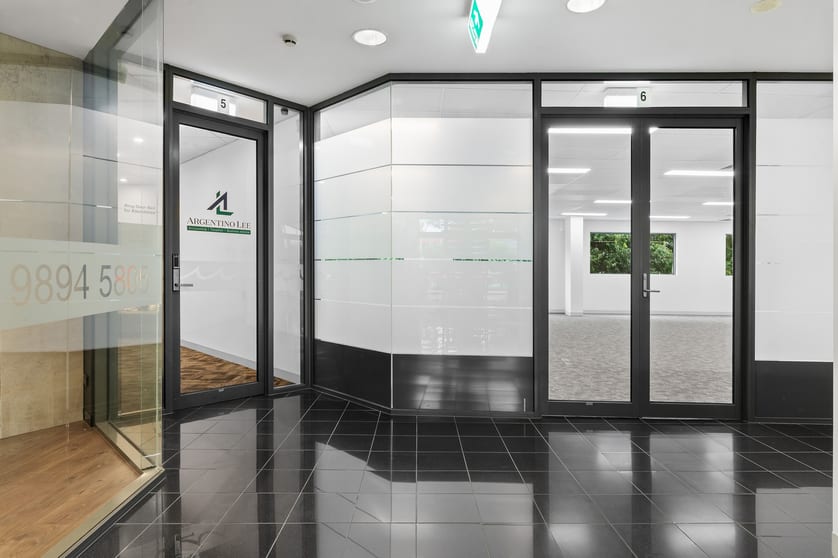 Click to view all images 6/1020 Doncaster Road Doncaster East VIC 3109 - Image 3