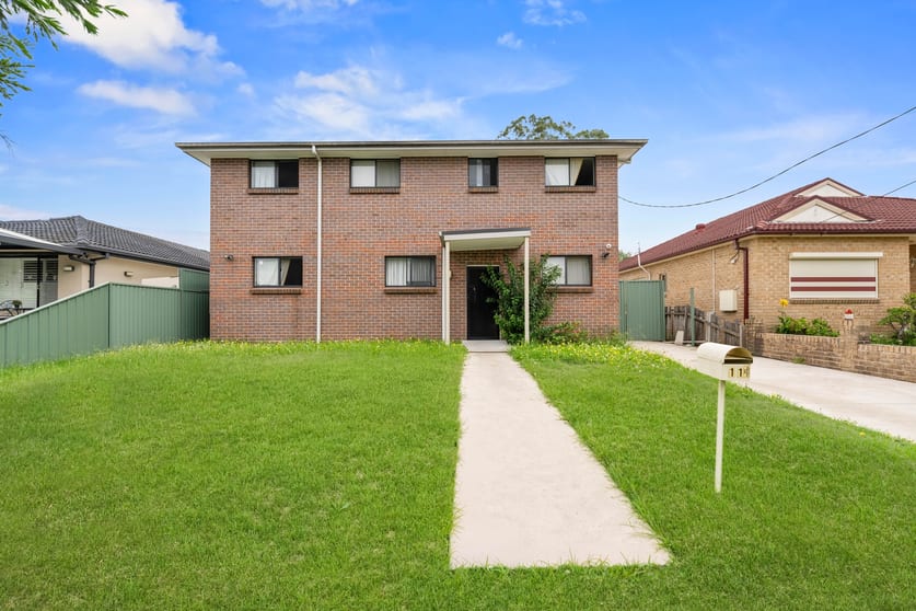 Click to view all images 11 Vincent Avenue Liverpool NSW 2170 - Image 1