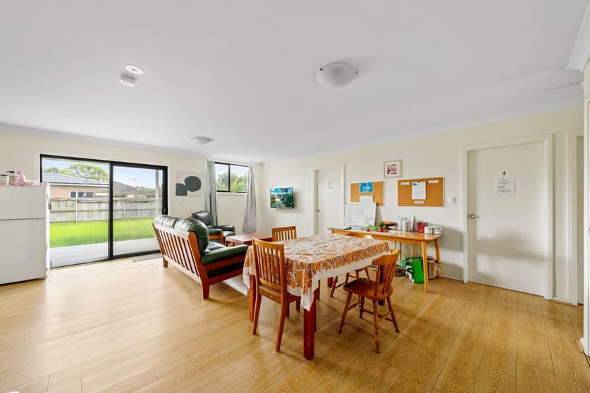 Click to view all images 11 Vincent Avenue Liverpool NSW 2170 - Image 2