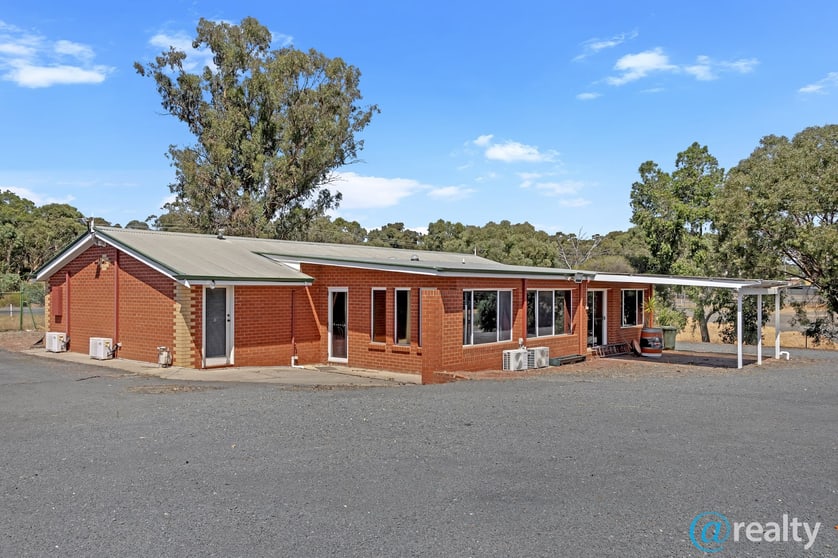 Click to view all images 67-71 Ham Street Golden Square VIC 3555 - Image 3
