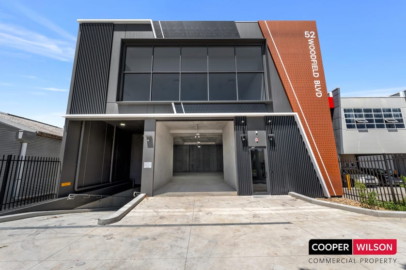 Click to view all images 52 Woodfield Boulevard Caringbah NSW 2229 - Image 1