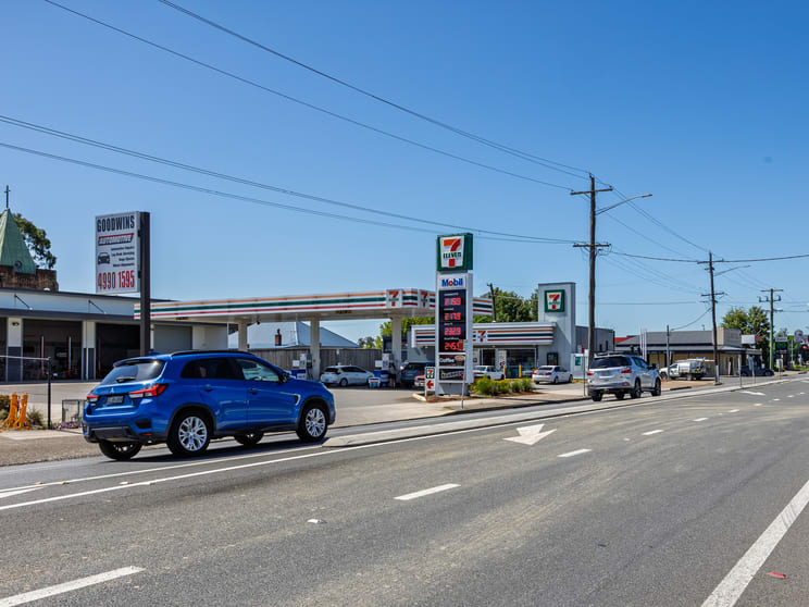 Click to view all images 214 Wollombi Road Cessnock NSW 2325 - Image 3