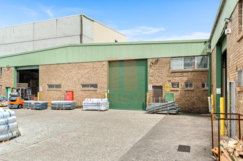 Click to view all images Unit 9/28-30 Barry Road Chipping Norton NSW 2170 - Image 2