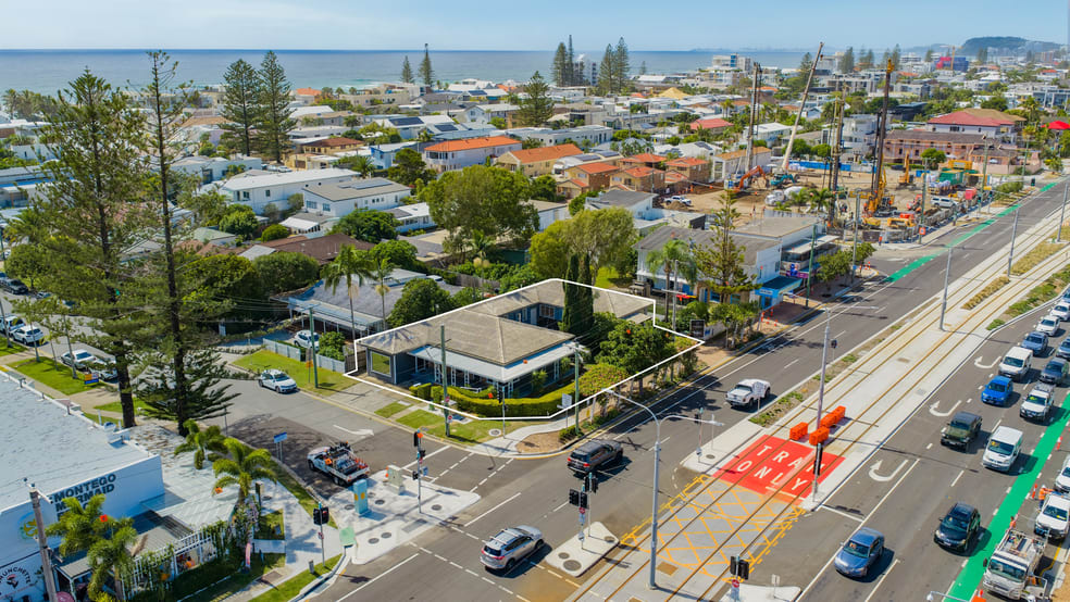 Click to view all images 36 Seabeach Avenue Mermaid Beach QLD 4218 - Image 2