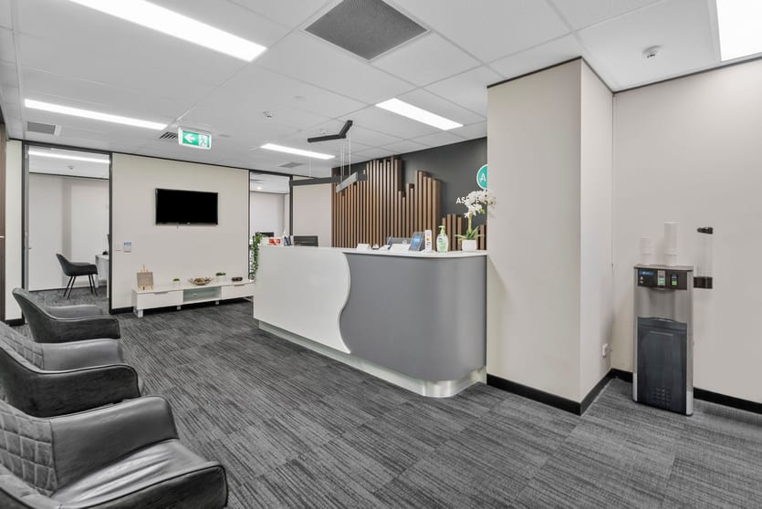 Click to view all images 1 & 2/133 Leichhardt Street Spring Hill QLD 4000 - Image 3
