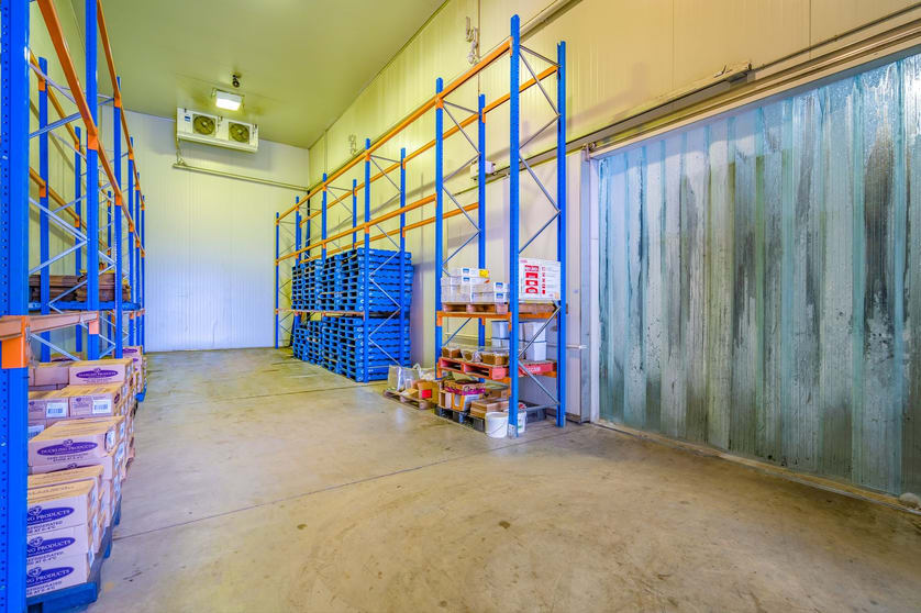Click to view all images 119 Export Street Lytton QLD 4178 - Image 3