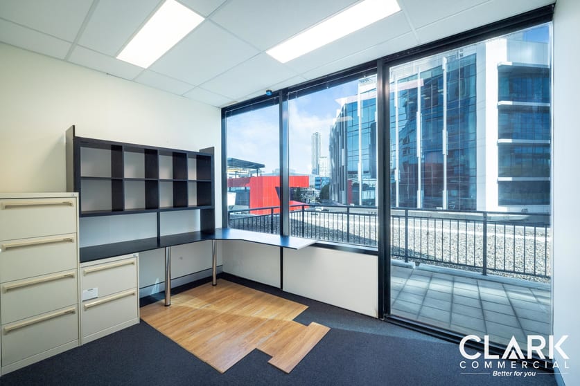 Click to view all images 1106/56 Scarborough Street Southport QLD 4215 - Image 3