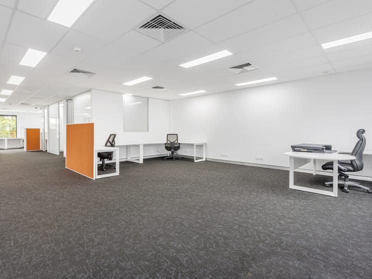 Click to view all images 52/5-7 Inglewood Place Norwest NSW 2153 - Image 3
