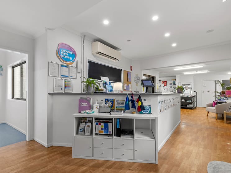 Click to view all images 40-44 Kowonga Street Pacific Paradise QLD 4564 - Image 3