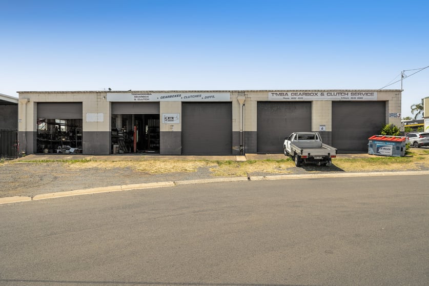 Click to view all images 8 Fitzgibbon Street South Toowoomba QLD 4350 - Image 1