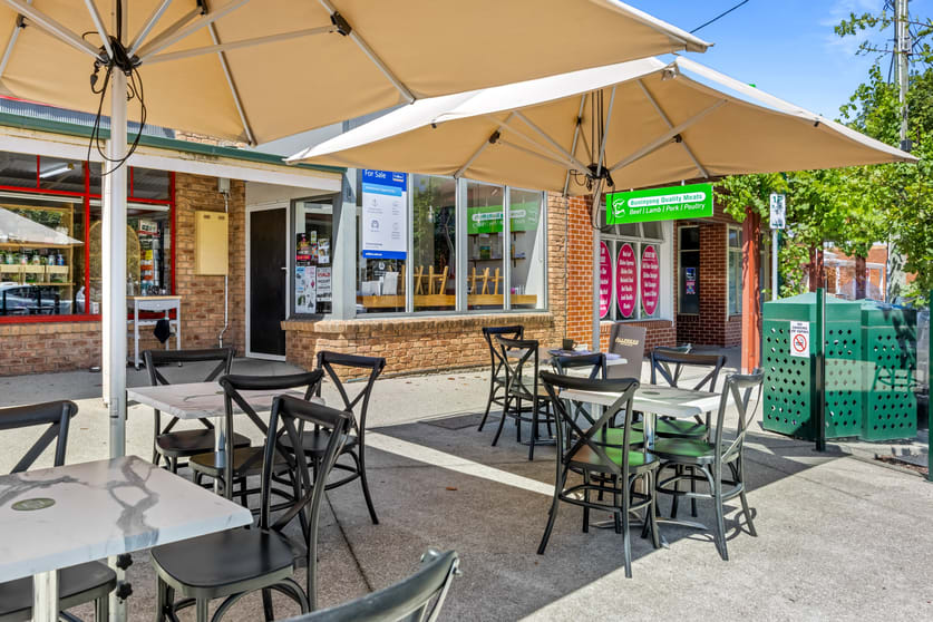 Click to view all images 4/403 Warrenheip Street Buninyong VIC 3357 - Image 3