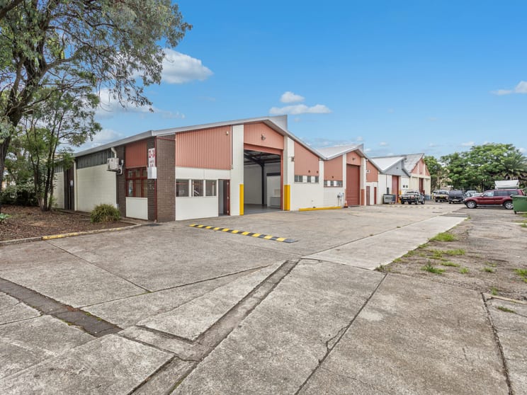 Click to view all images 2/20-24 Anne Street St Marys NSW 2760 - Image 1