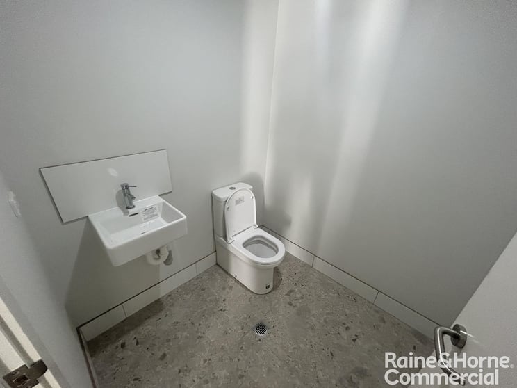 Click to view all images E04/23 Paspaley Street Hume ACT 2620 - Image 3