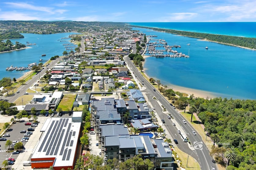 Click to view all images 85/1 Esplanade Lakes Entrance VIC 3909 - Image 3