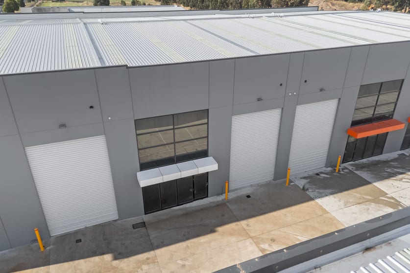 Click to view all images 2/15 Icon Drive Delacombe VIC 3356 - Image 1