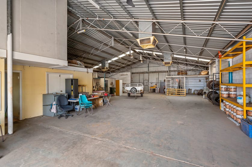 Click to view all images 141 Dugan Street Kalgoorlie WA 6430 - Image 3