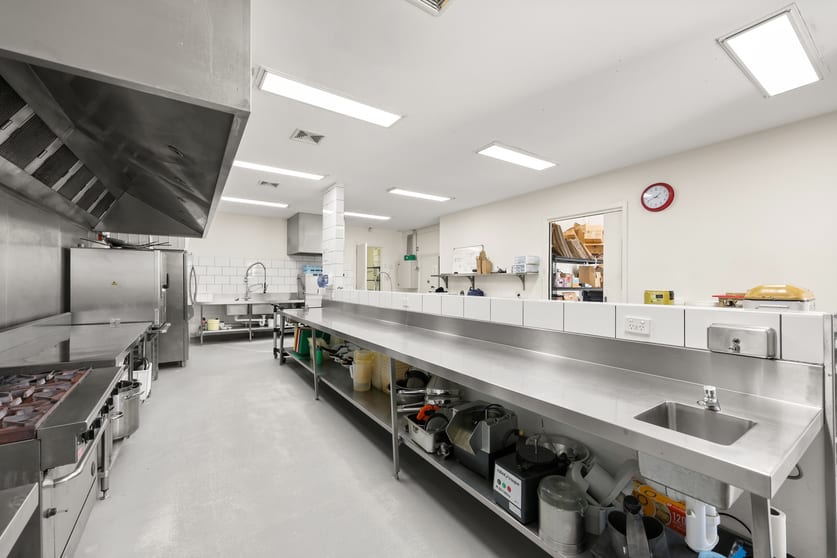 Click to view all images 120/266 Osborne Avenue Clayton South VIC 3169 - Image 2