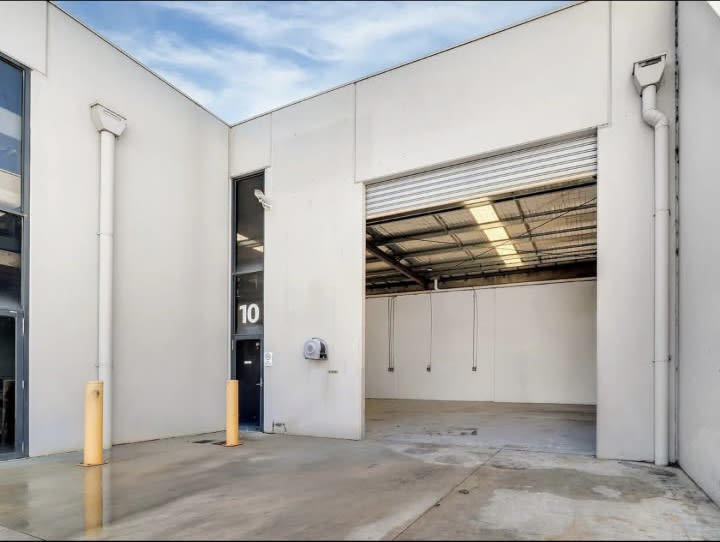 Click to view all images 10/29 Sharnet Circuit Pakenham VIC 3810 - Image 1