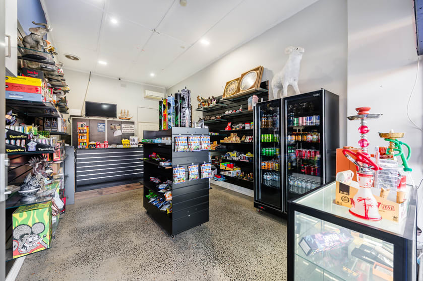 Click to view all images 112 Somerville Road Yarraville VIC 3013 - Image 2