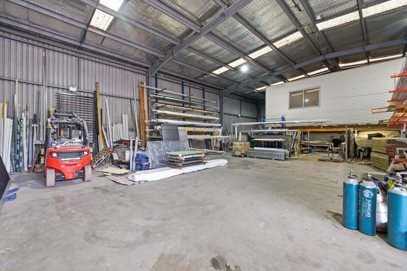 Click to view all images 18/26 Oakdale Road Gateshead NSW 2290 - Image 2