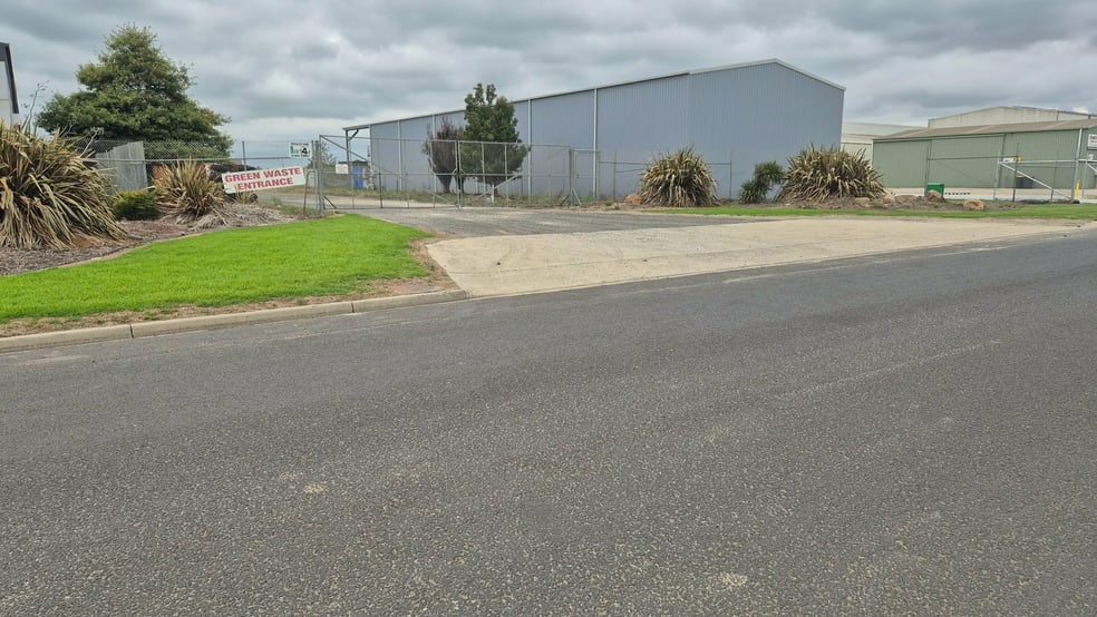 Click to view all images 50 Rocla Road Traralgon VIC 3844 - Image 3