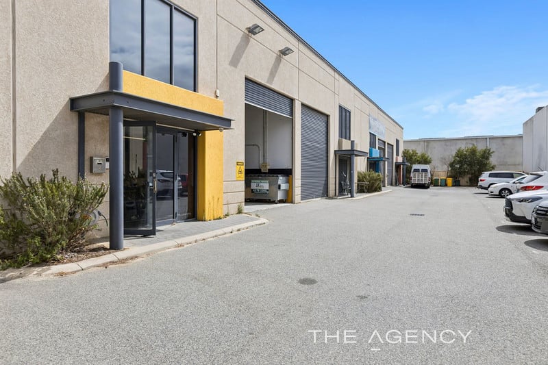 Click to view all images 2/112 Furniss Road Landsdale WA 6065 - Image 1