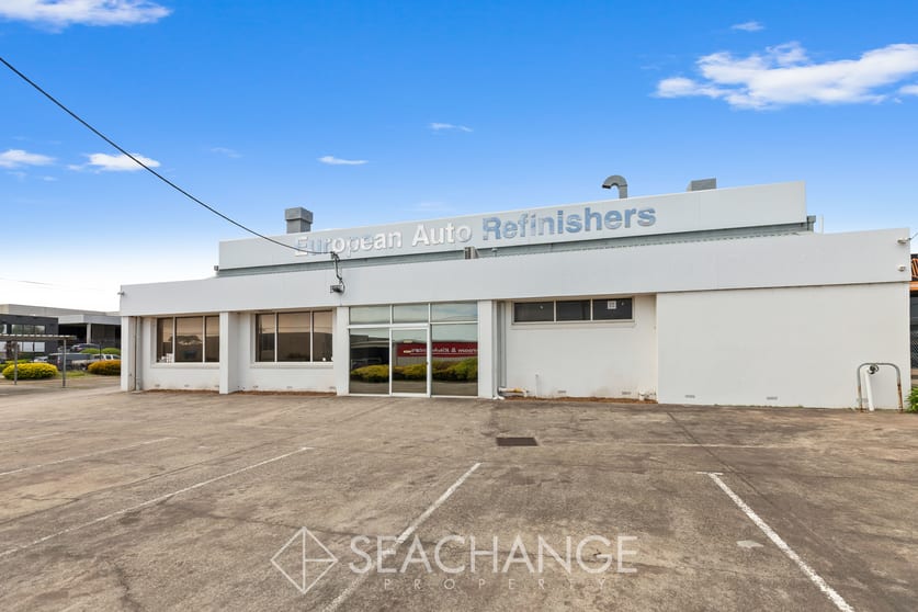 Click to view all images 16 Bruce Street Mornington VIC 3931 - Image 2
