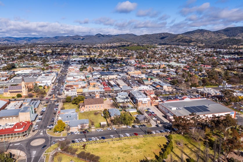 Click to view all images 39 Short Street Mudgee NSW 2850 - Image 3