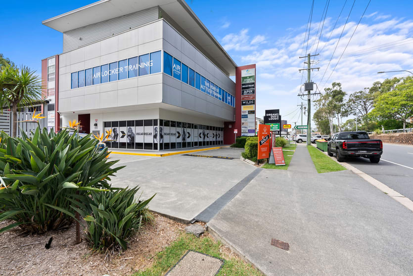 Click to view all images 6/79 West Burleigh Road Burleigh Heads QLD 4220 - Image 2