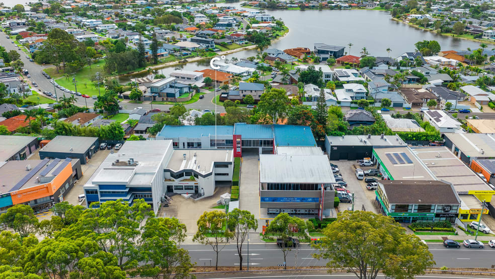 Click to view all images 6/79 West Burleigh Road Burleigh Heads QLD 4220 - Image 3