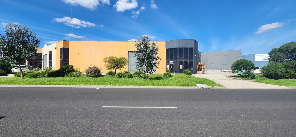 Click to view all images 109 Northgate Drive Thomastown VIC 3074 - Image 1