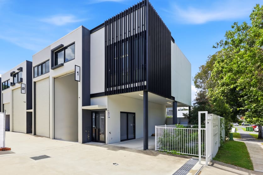 Click to view all images 1/94 Township Drive Burleigh Heads QLD 4220 - Image 1