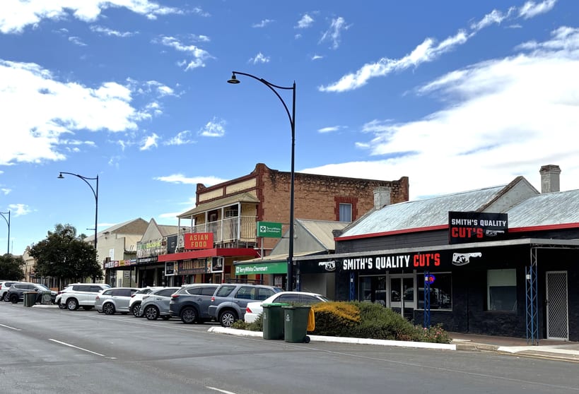 Click to view all images 3 Drew Street Two Wells SA 5501 - Image 2