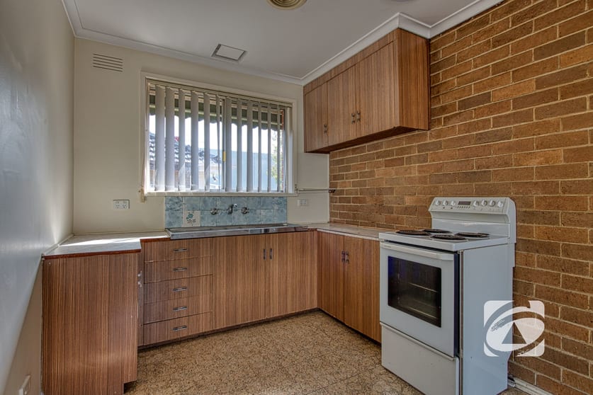 Click to view all images 3/8 Wheeler Street Berwick VIC 3806 - Image 3