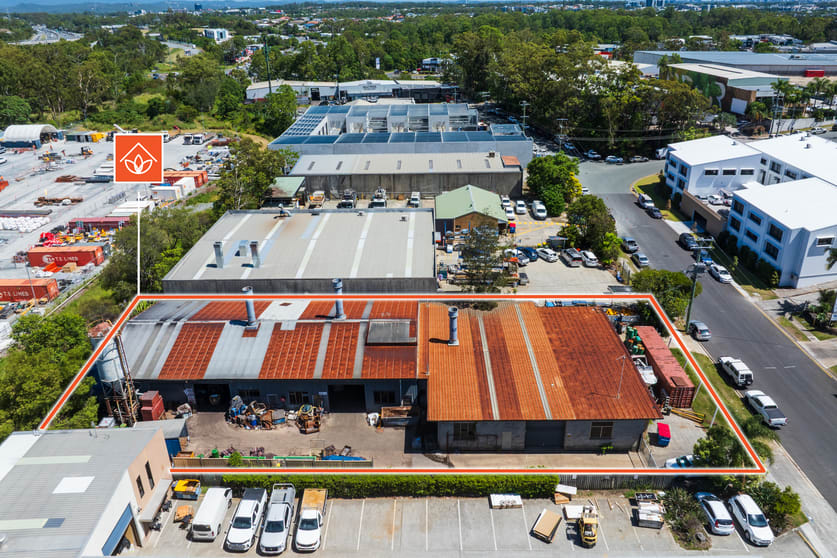 Click to view all images 15 Alex Fisher Drive Burleigh Heads QLD 4220 - Image 2