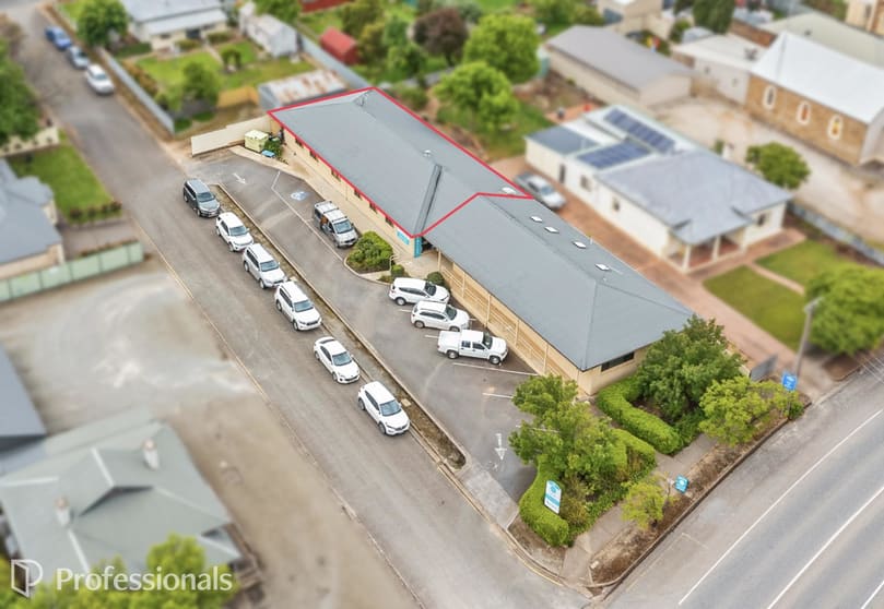 Click to view all images 2/177 Main North Road Clare SA 5453 - Image 1