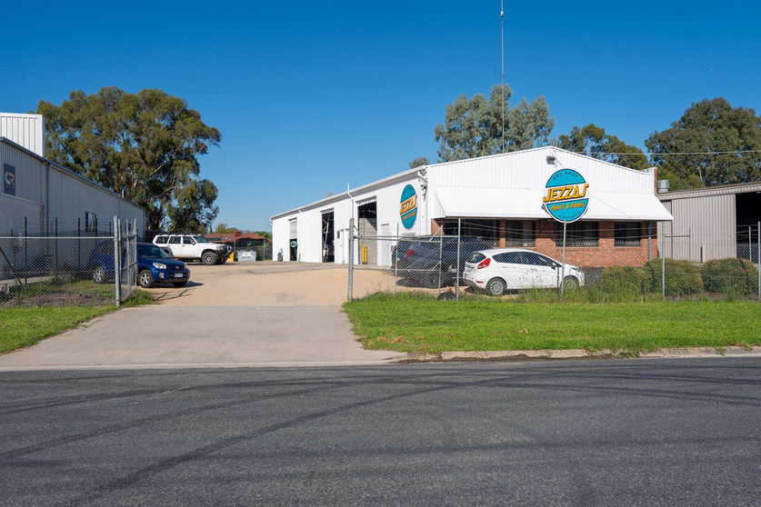 7 Michael Drive Wodonga VIC 3690 - Image 1