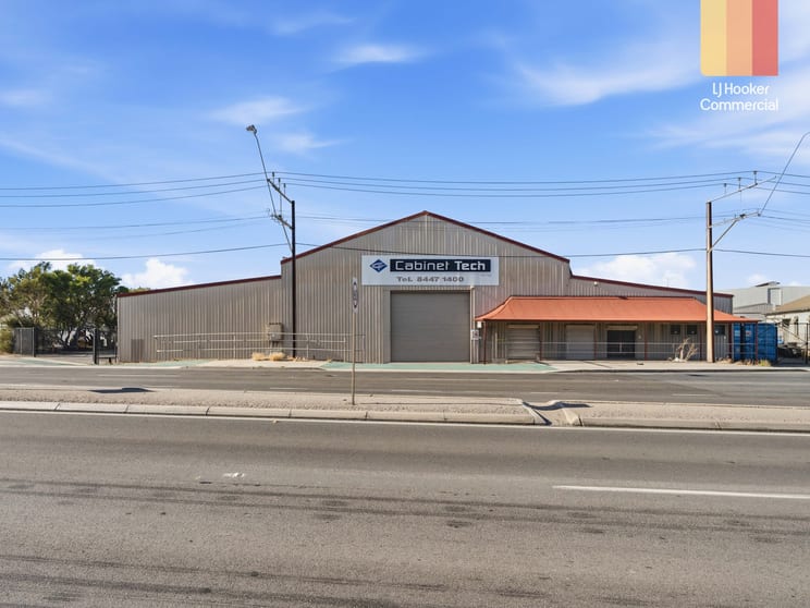 Click to view all images 18 Francis Street Port Adelaide SA 5015 - Image 3