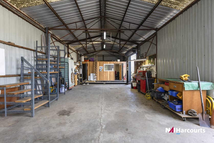 Click to view all images 6 Seabright Street North Shore VIC 3214 - Image 3