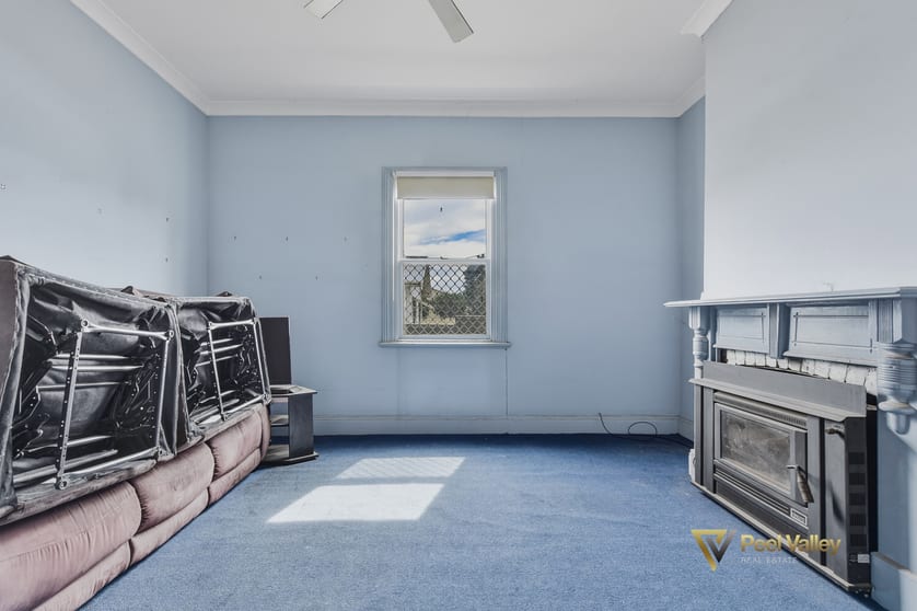 Click to view all images 41 Byrnes Street Tamworth NSW 2340 - Image 3