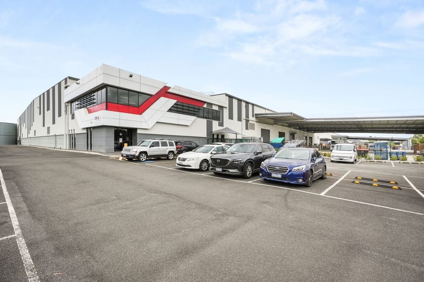 Click to view all images 4-12 Doriemus Drive Truganina VIC 3029 - Image 2