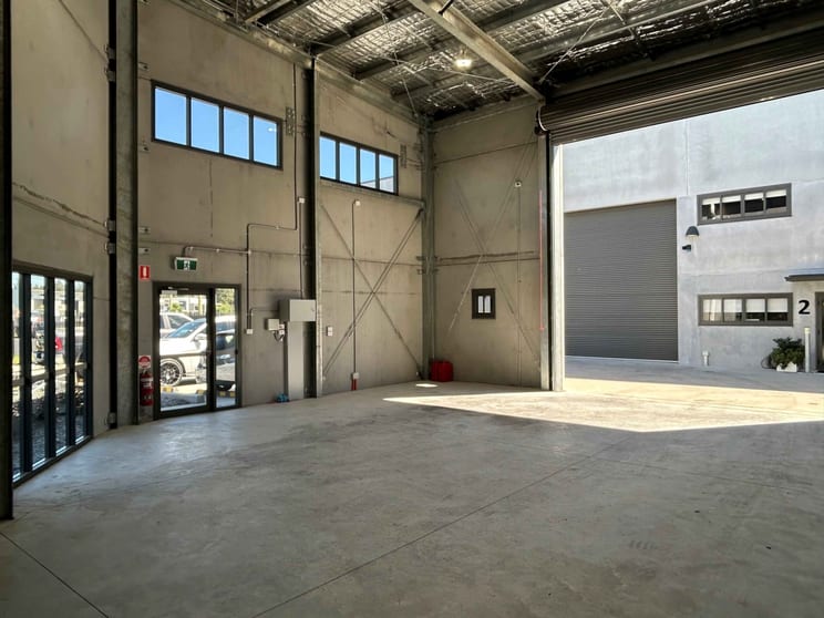 Click to view all images Unit 4, 9 Cobbans Close Beresfield NSW 2322 - Image 3