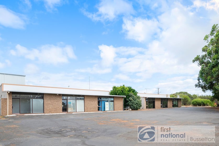Click to view all images 2 Ilmenite Crescent Capel WA 6271 - Image 3