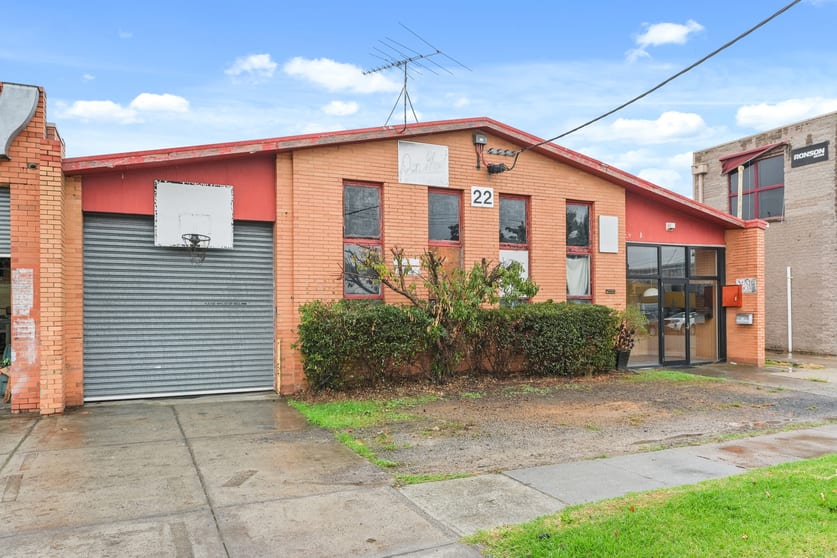 Click to view all images 22 Teton Court Highett VIC 3190 - Image 3