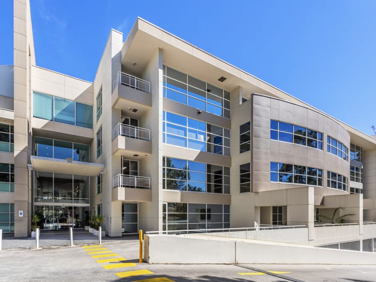 Click to view all images G12/25 Solent Circuit Norwest NSW 2153 - Image 1