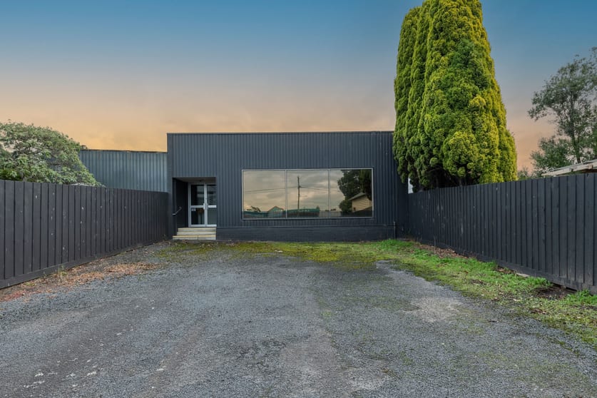 16 Roughead Street Leongatha VIC 3953 - Image 1