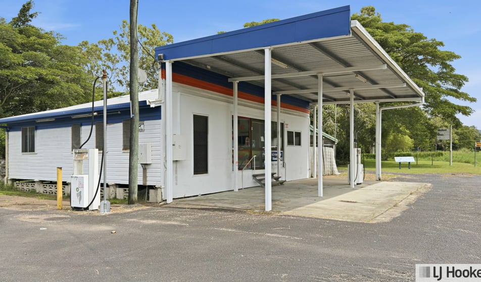 Click to view all images 56115 Bruce Highway Kennedy QLD 4816 - Image 2