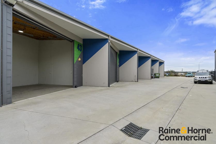 Click to view all images Unit 43/1 Kyeema Place Cambridge TAS 7170 - Image 3