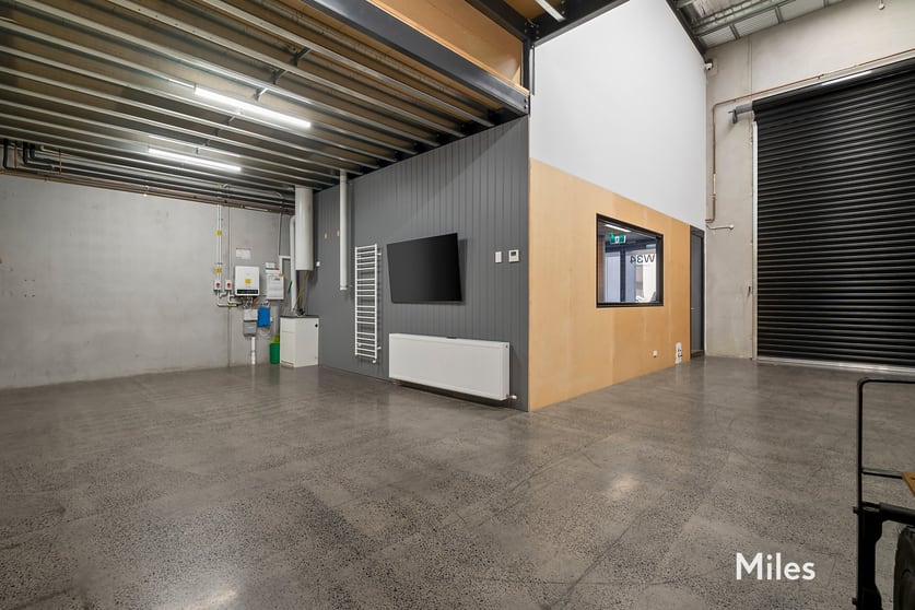 Click to view all images 34/52 Sheehan Road Heidelberg West VIC 3081 - Image 2
