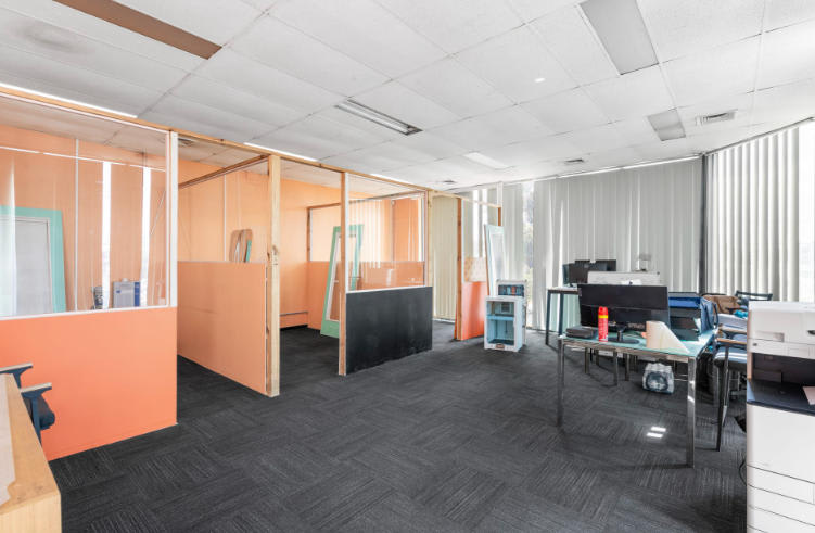 Click to view all images 77 Merola Way Campbellfield VIC 3061 - Image 3